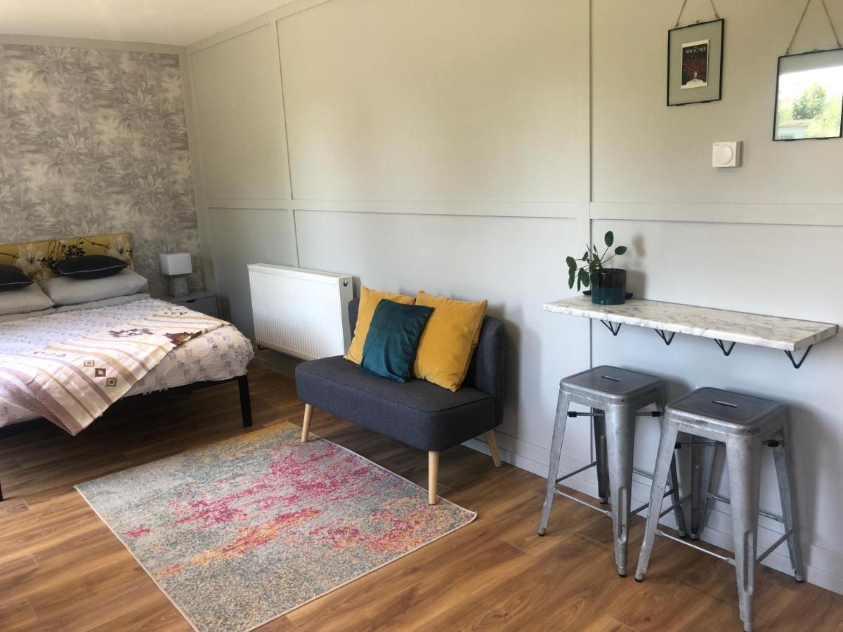 Willow Lodge 1 North Newton 外观 照片